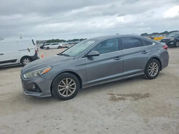 5NPE24AF5JH674420 2018 HYUNDAI SONATA - Image 1