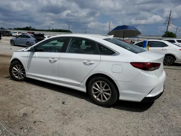 5NPE24AF5JH676670 2018 HYUNDAI SONATA - Image 2