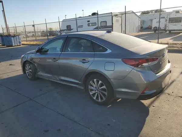 5NPE24AF5JH678371 2018 HYUNDAI SONATA - Image 2