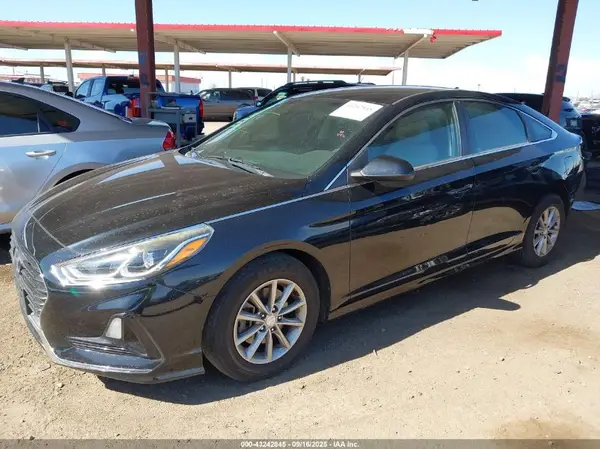 5NPE24AF5JH680444 2018 HYUNDAI SONATA - Image 2