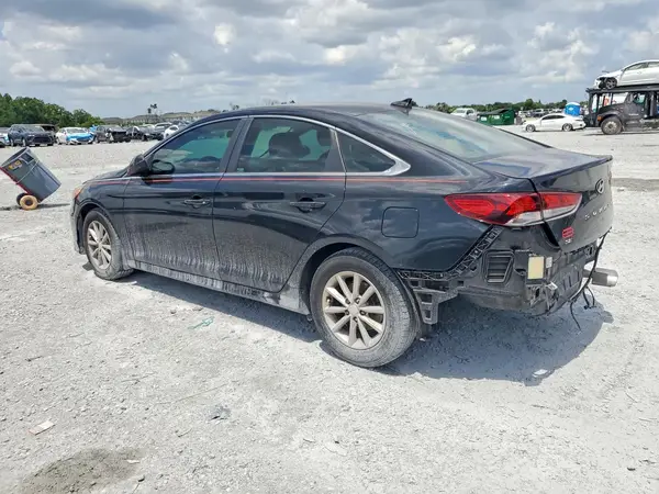 5NPE24AF5JH681142 2018 HYUNDAI SONATA - Image 2