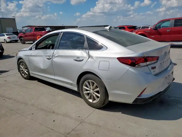 5NPE24AF5JH681724 2018 HYUNDAI SONATA - Image 2