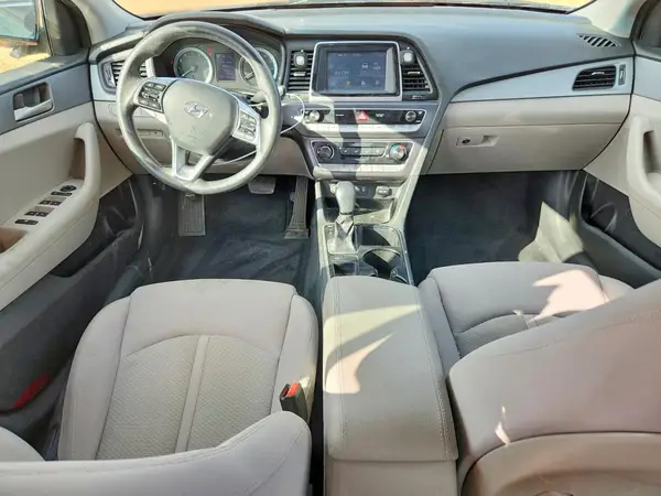 5NPE24AF5JH686244 2018 HYUNDAI SONATA - Image 8