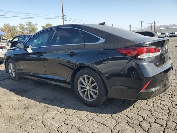 5NPE24AF5JH689631 2018 HYUNDAI SONATA - Image 2