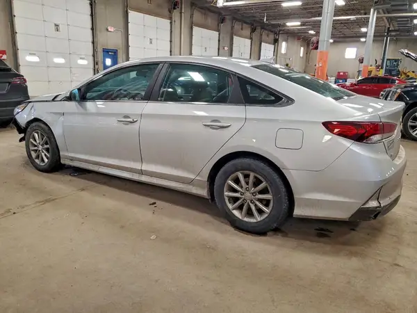 5NPE24AF5JH693517 2018 HYUNDAI SONATA - Image 2