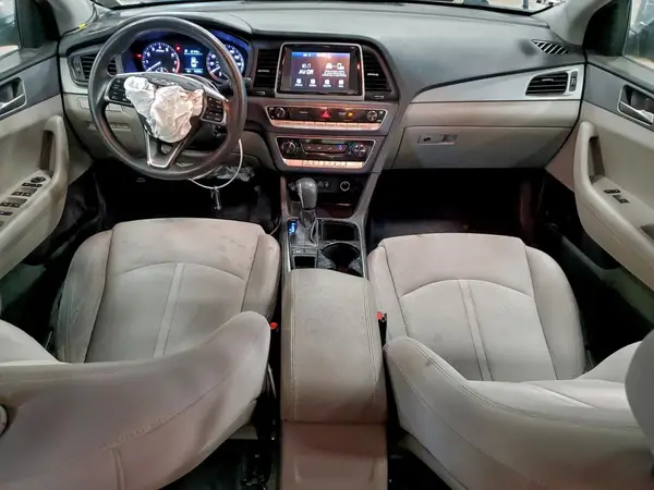 5NPE24AF5JH693517 2018 HYUNDAI SONATA - Image 8
