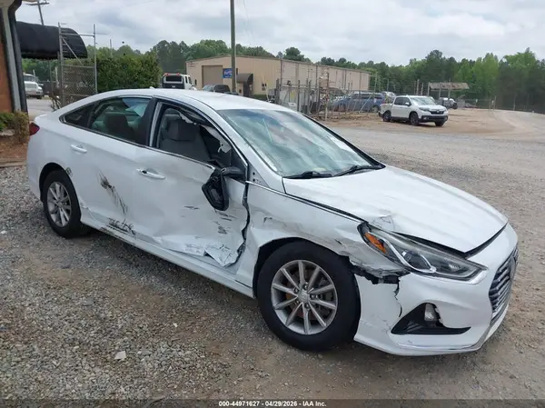 5NPE24AF5JH694800 2018 HYUNDAI SONATA - Image 1