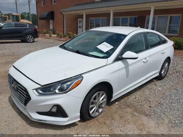 5NPE24AF5JH694800 2018 HYUNDAI SONATA - Image 2