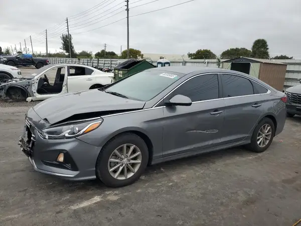 5NPE24AF5JH697499 2018 HYUNDAI SONATA - Image 1