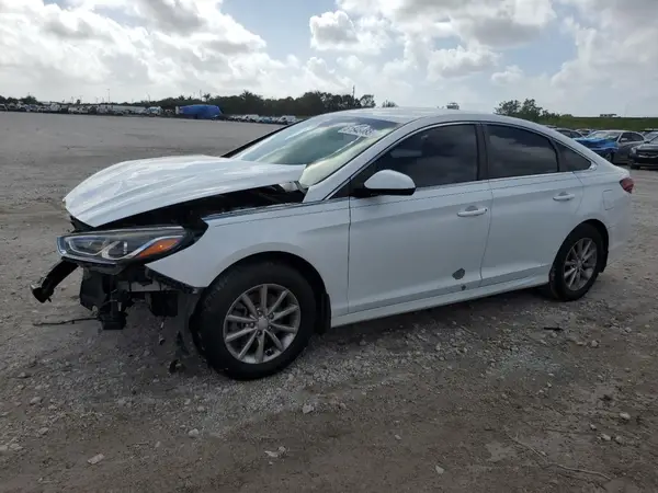 5NPE24AF5JH700174 2018 HYUNDAI SONATA - Image 1