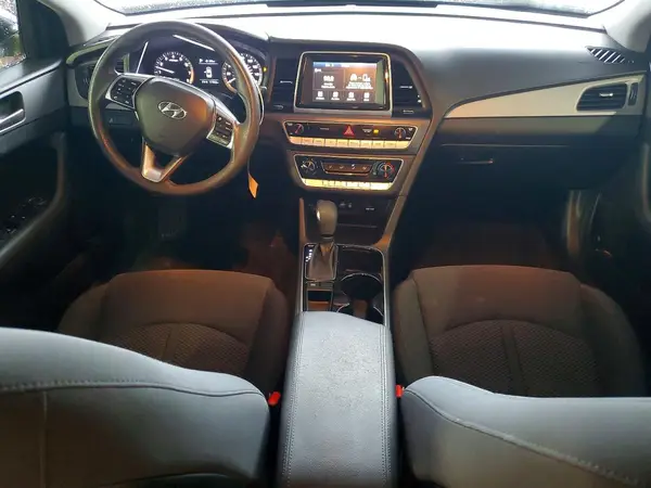 5NPE24AF5JH700482 2018 HYUNDAI SONATA - Image 8