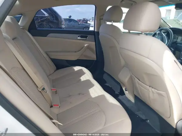 5NPE24AF5JH700501 2018 HYUNDAI SONATA - Image 8