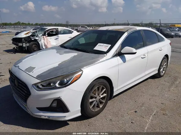 5NPE24AF5JH702037 2018 HYUNDAI SONATA - Image 2