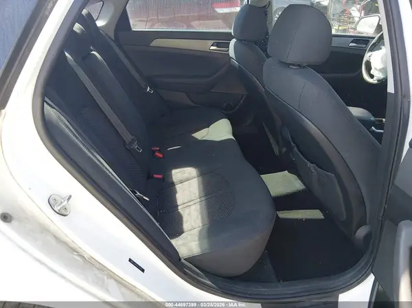 5NPE24AF5JH702037 2018 HYUNDAI SONATA - Image 8