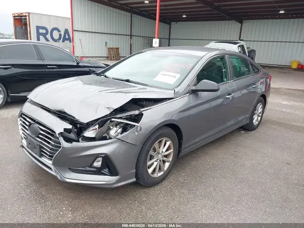 5NPE24AF5JH702250 2018 HYUNDAI SONATA - Image 2