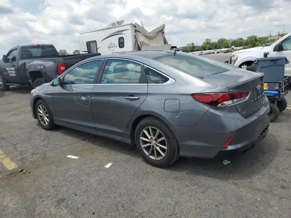 5NPE24AF5JH706587 2018 HYUNDAI SONATA - Image 2