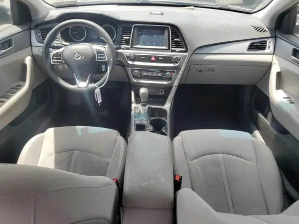 5NPE24AF5JH706587 2018 HYUNDAI SONATA - Image 8