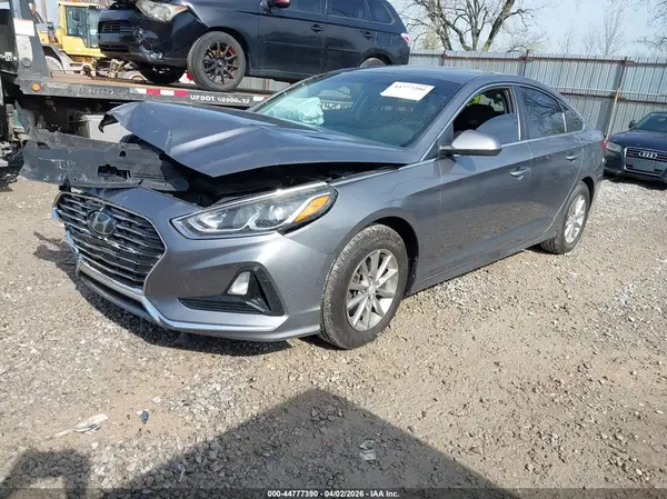 5NPE24AF5JH707951 2018 HYUNDAI SONATA - Image 2