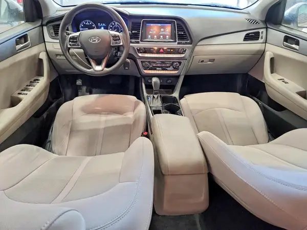5NPE24AF5JH708078 2018 HYUNDAI SONATA - Image 8