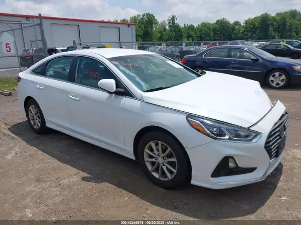 5NPE24AF5JH708159 2018 HYUNDAI SONATA - Image 1