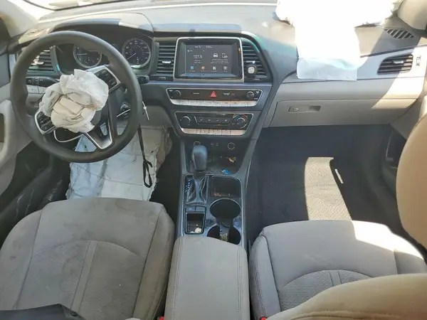 5NPE24AF5JH714964 2018 HYUNDAI SONATA - Image 8