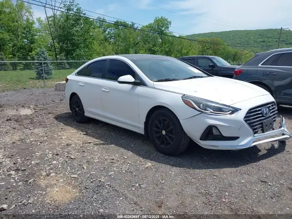 5NPE24AF5JH717900 2018 HYUNDAI SONATA - Image 1