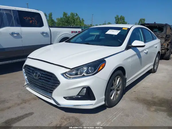 5NPE24AF5JH724510 2018 HYUNDAI SONATA - Image 2