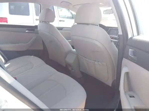 5NPE24AF5JH724510 2018 HYUNDAI SONATA - Image 8