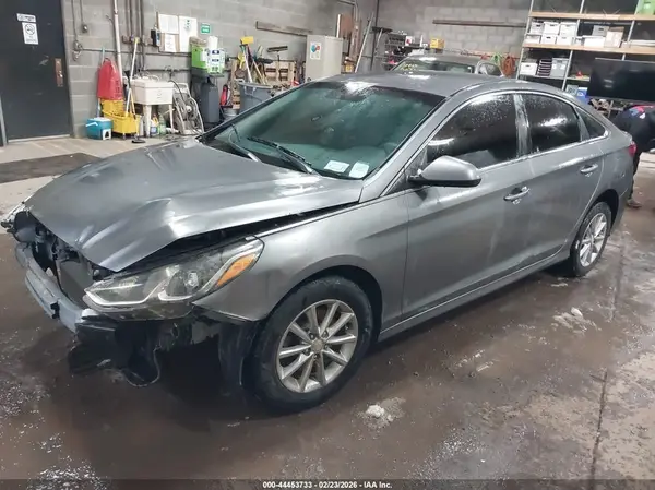 5NPE24AF5JH727293 2018 HYUNDAI SONATA - Image 2