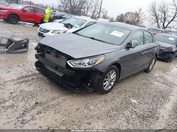 5NPE24AF5JH728167 2018 HYUNDAI SONATA - Image 2
