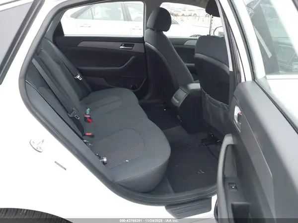 5NPE24AF5KH731474 2019 HYUNDAI SONATA - Image 8