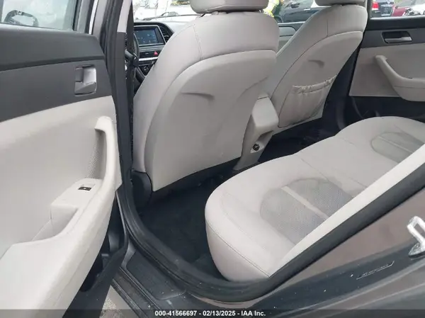 5NPE24AF5KH736979 2019 HYUNDAI SONATA - Image 8
