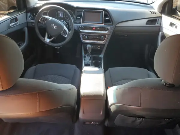 5NPE24AF5KH737260 2019 HYUNDAI SONATA - Image 8