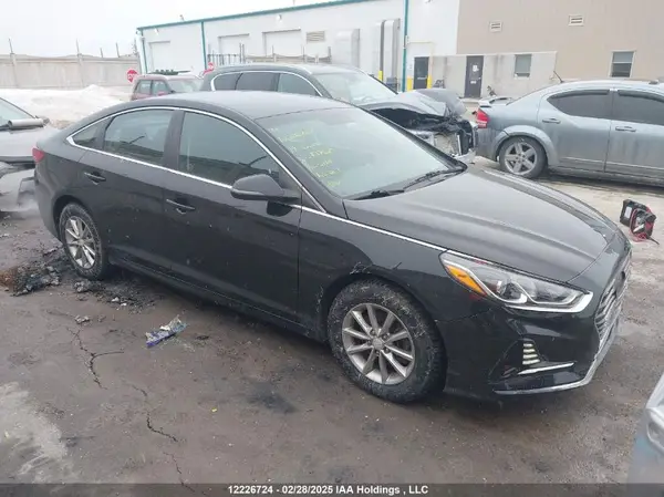 5NPE24AF5KH737629 2019 HYUNDAI SONATA - Image 1