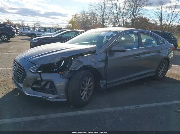 5NPE24AF5KH739185 2019 HYUNDAI SONATA - Image 2
