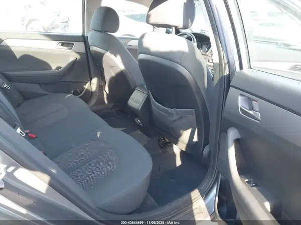 5NPE24AF5KH739185 2019 HYUNDAI SONATA - Image 8