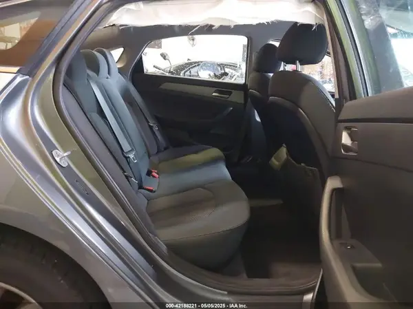 5NPE24AF5KH742426 2019 HYUNDAI SONATA - Image 8