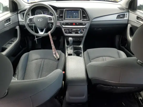 5NPE24AF5KH747349 2019 HYUNDAI SONATA - Image 8