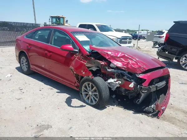 5NPE24AF5KH752583 2019 HYUNDAI SONATA - Image 1
