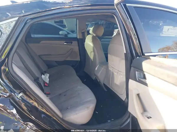 5NPE24AF5KH755645 2019 HYUNDAI SONATA - Image 8