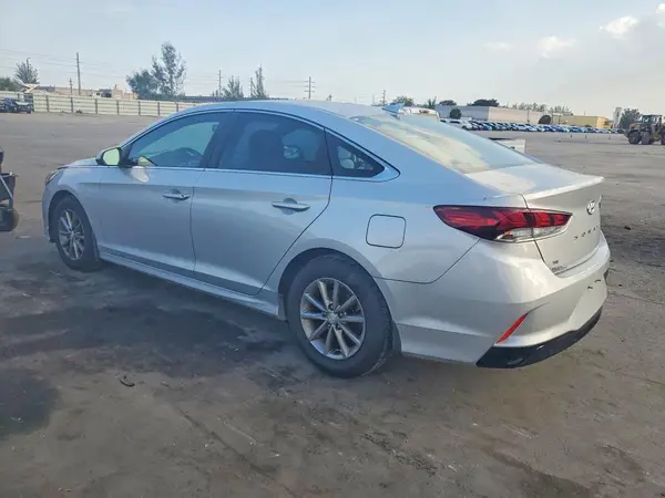 5NPE24AF5KH762255 2019 HYUNDAI SONATA - Image 2