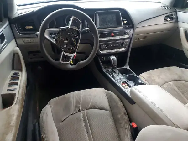 5NPE24AF5KH768430 2019 HYUNDAI SONATA - Image 8