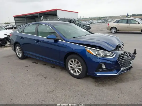5NPE24AF5KH768735 2019 HYUNDAI SONATA - Image 1
