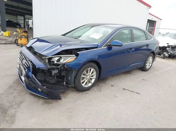 5NPE24AF5KH768735 2019 HYUNDAI SONATA - Image 2
