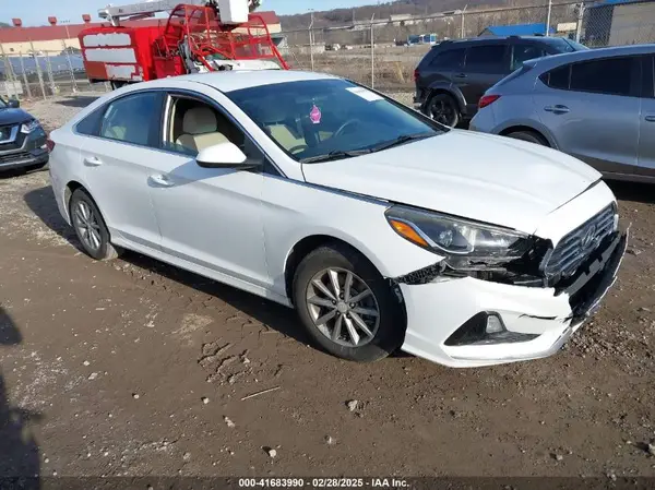 5NPE24AF5KH770212 2019 HYUNDAI SONATA - Image 1
