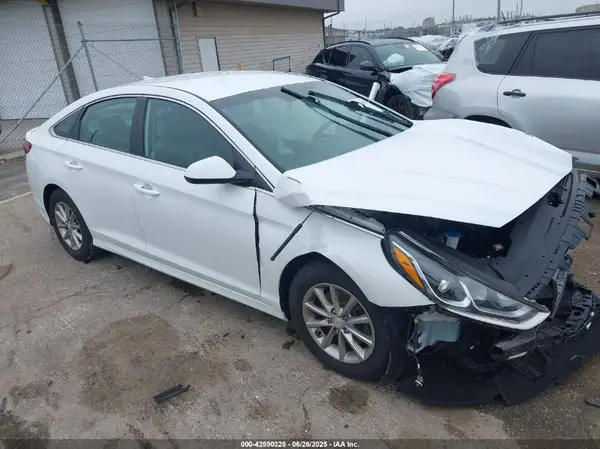 5NPE24AF5KH774244 2019 HYUNDAI SONATA - Image 1