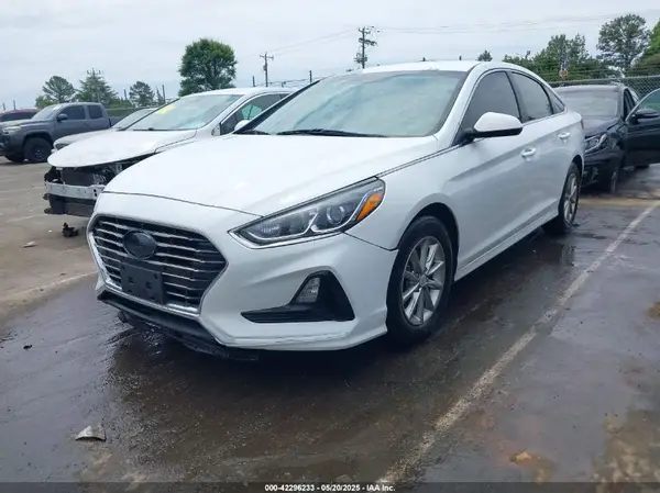 5NPE24AF5KH774745 2019 HYUNDAI SONATA - Image 2