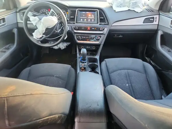 5NPE24AF5KH776009 2019 HYUNDAI SONATA - Image 8