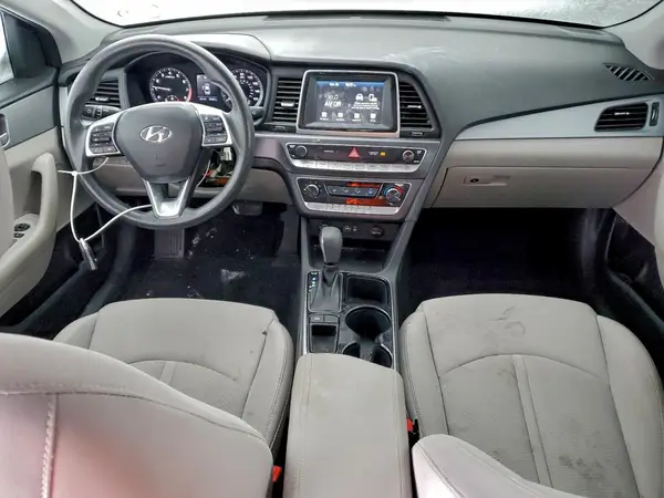 5NPE24AF5KH780156 2019 HYUNDAI SONATA - Image 8