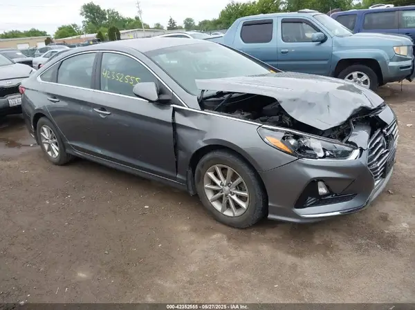 5NPE24AF5KH781999 2019 HYUNDAI SONATA - Image 1